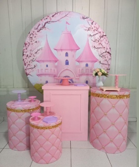 Castelo Princesa -  Jenaina Decoração e Locação 