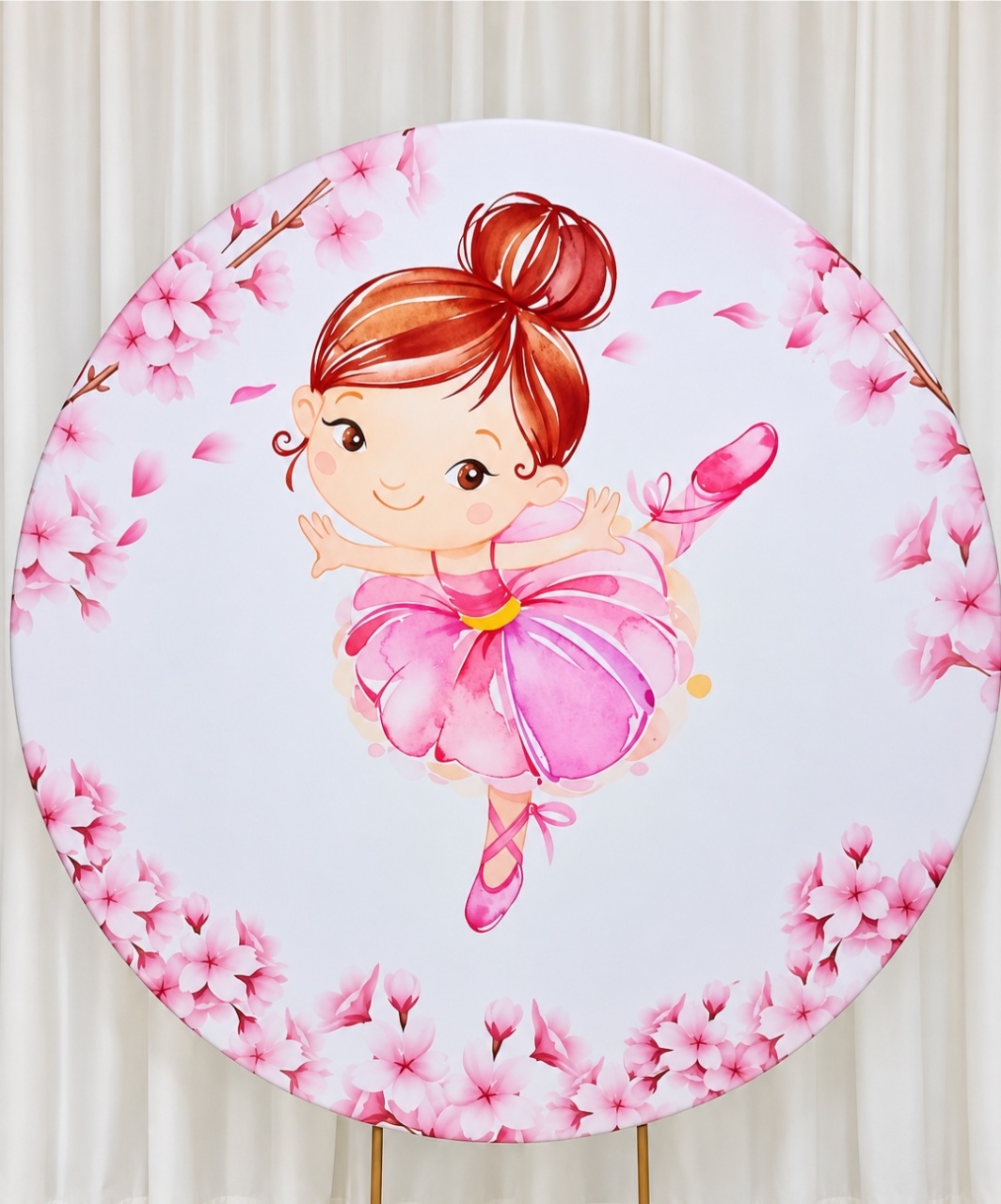 Painel Tecido Bailarina -  Jenaina Decoração e Locação 