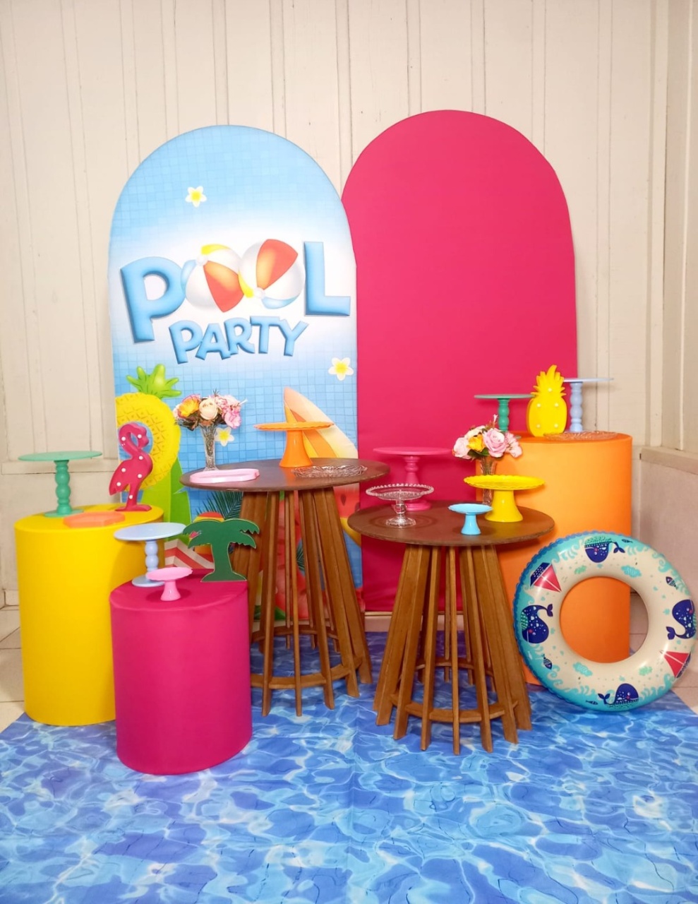 Pool Party Avançado  -  Jenaina Decoração e Locação 