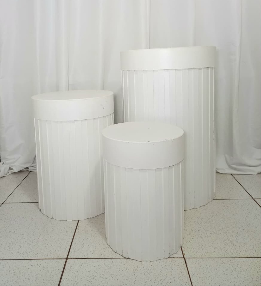Kit Cilindros Ripados -  Jenaina Decoração e Locação 