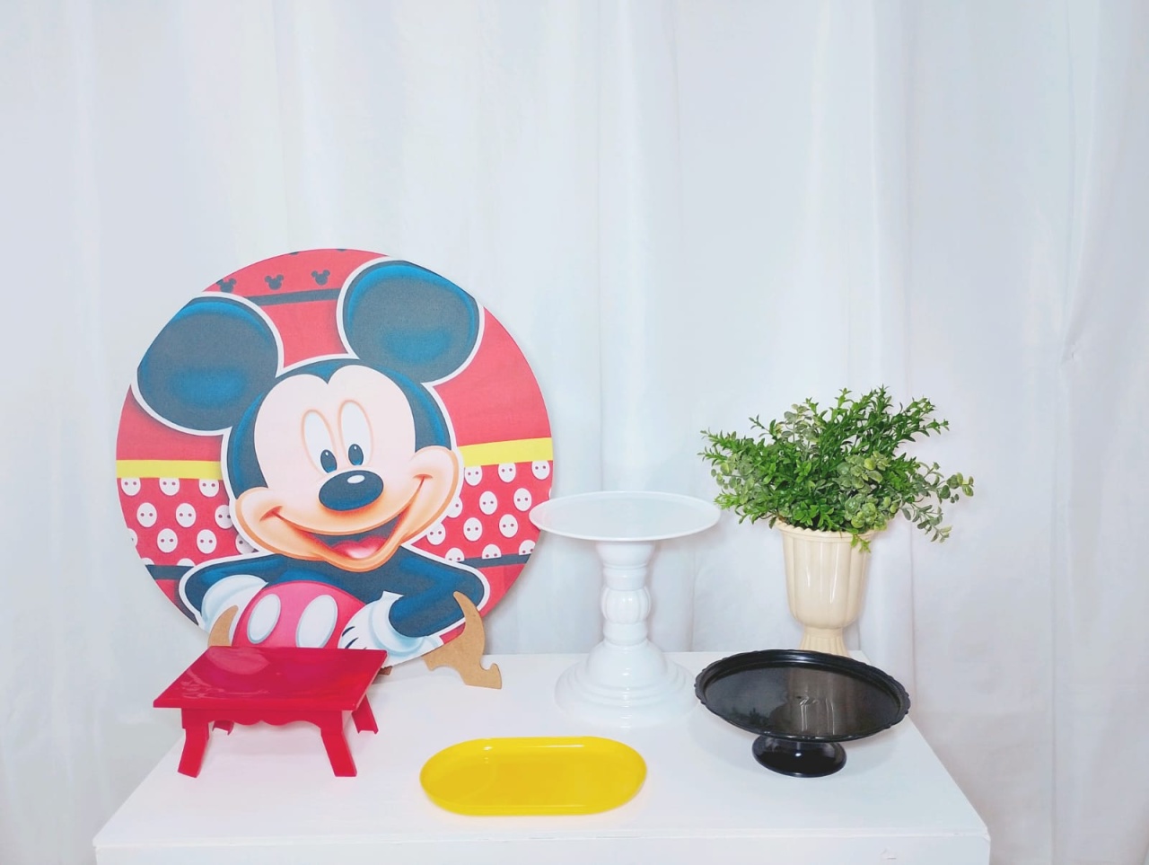 Kit Festa de Mesa Mickey Mouse -  Jenaina Decoração e Locação 