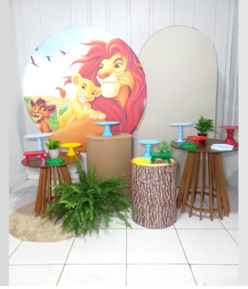 Rei Leão  -  Jenaina Decoração e Locação 