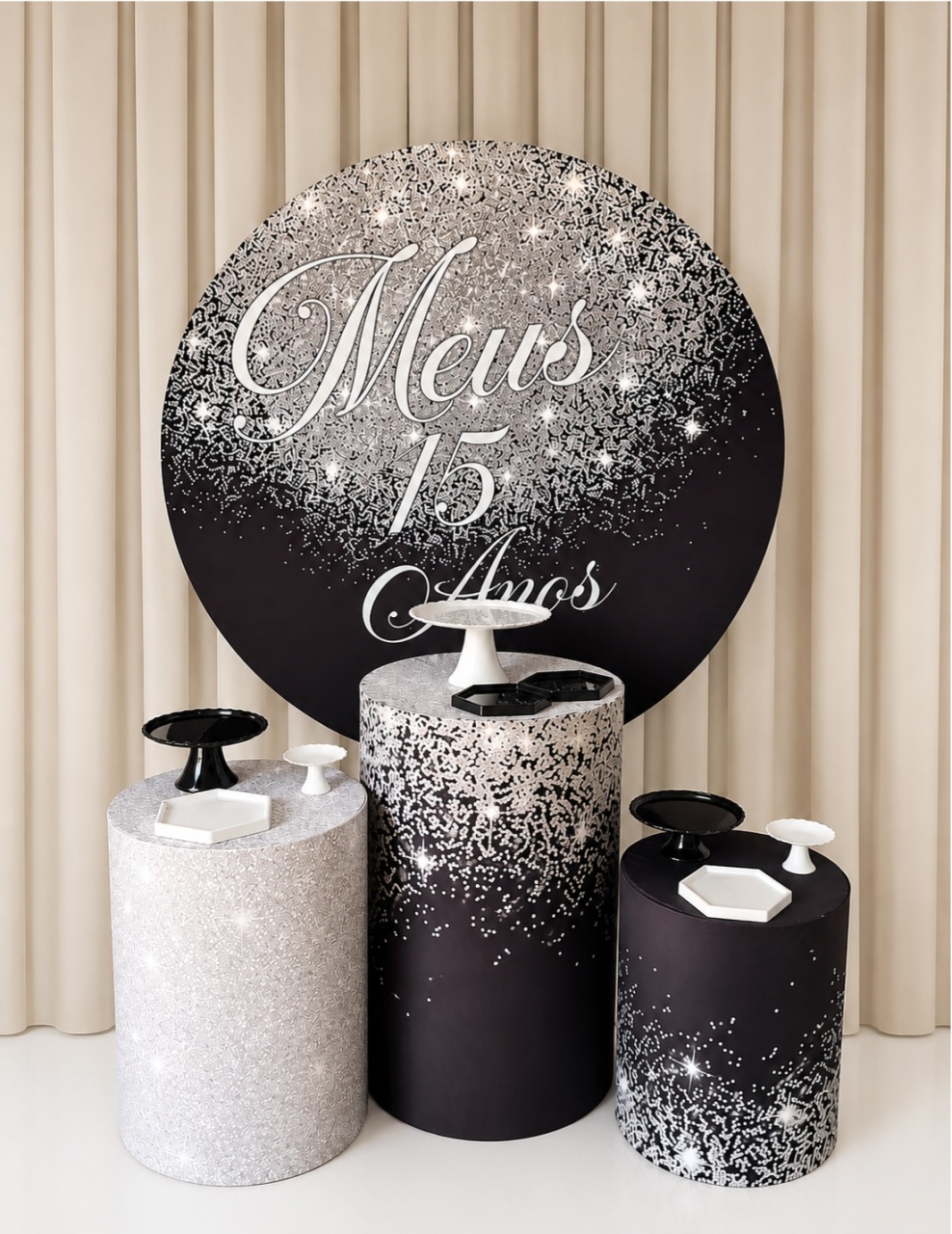 15 Anos Básico  -  Jenaina Decoração e Locação 