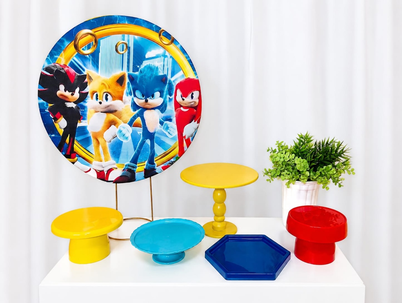 Festa Na Mesa Turma Do Sonic -  Jenaina Decoração e Locação 