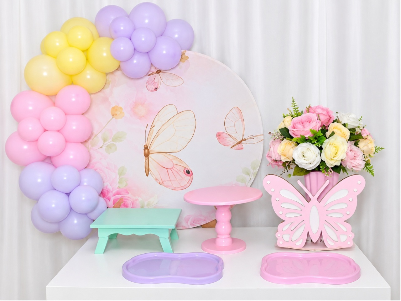 Mini Festa Na Mesa Borboletas 🦋 -  Jenaina Decoração e Locação 