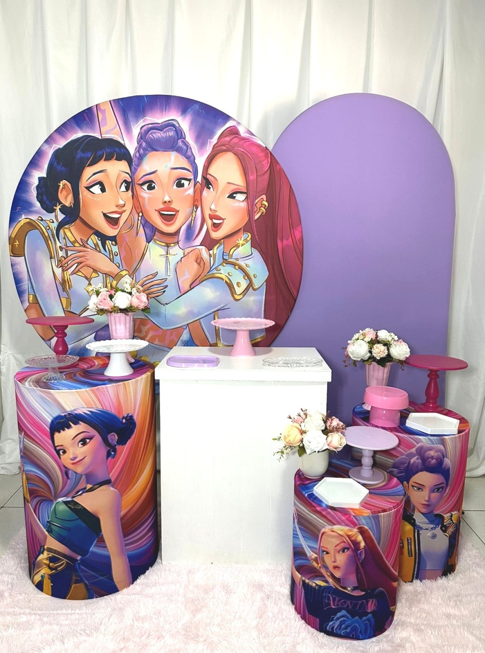 Guerreiras Kpop Avançado  -  Jenaina Decoração e Locação 
