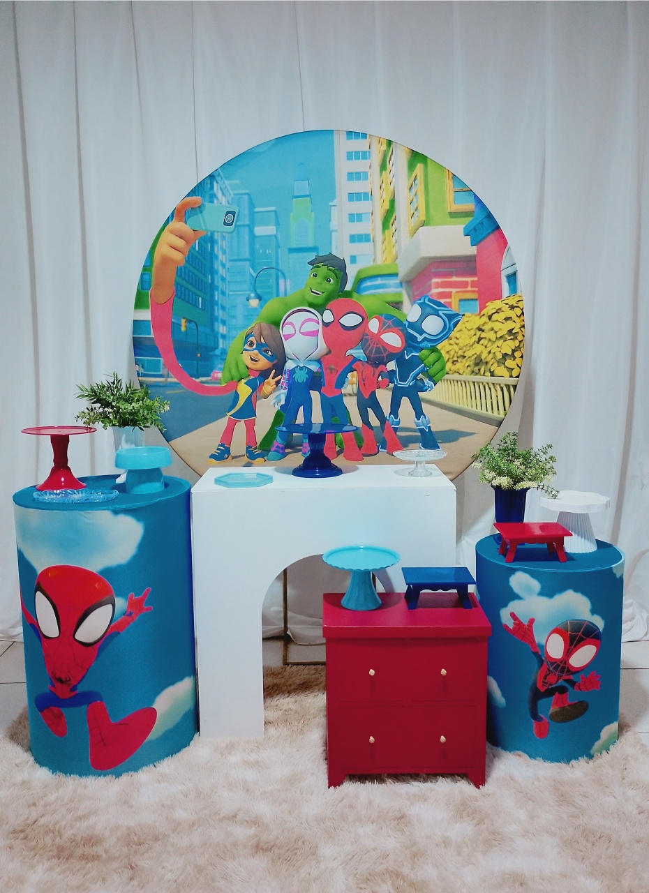 Homem Aranha E Seus Amigos Intermediário -  Jenaina Decoração e Locação 