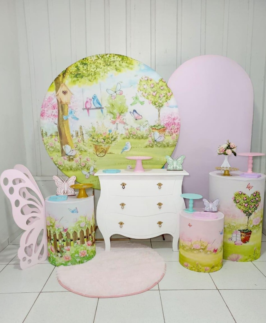 Jardim Encantado   -  Jenaina Decoração e Locação 