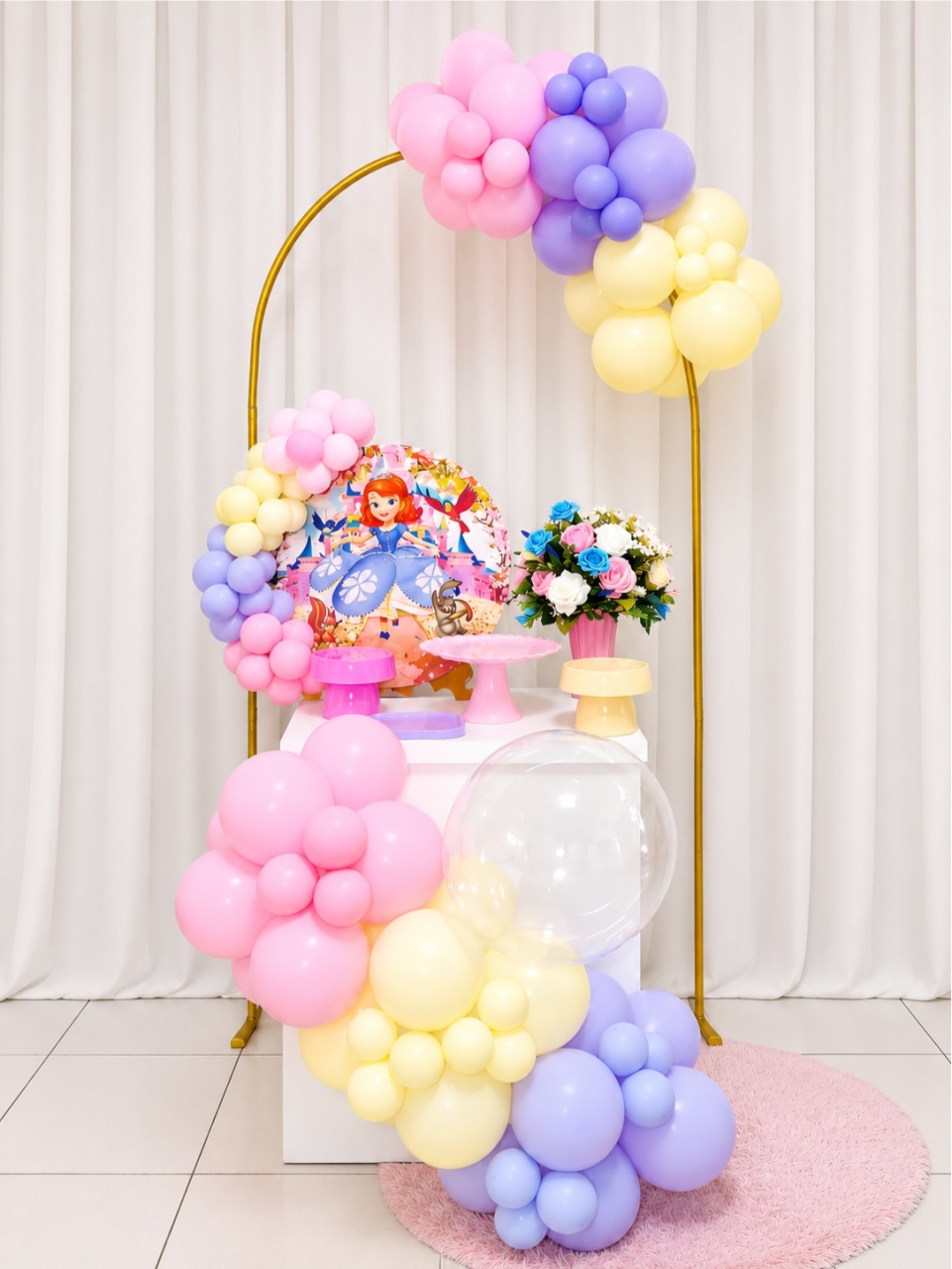 Festa Na Mesa Princesa Sofia Premium -  Jenaina Decoração e Locação 