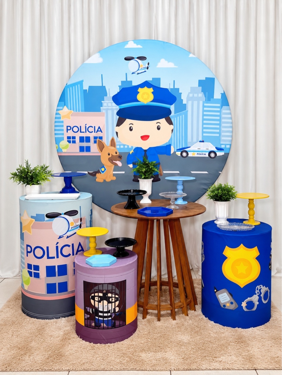 Polícia 🚓 -  Jenaina Decoração e Locação 