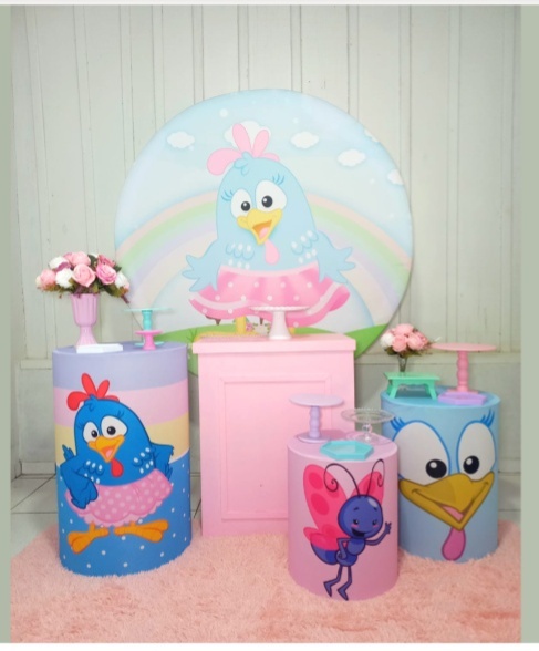 Galinha Pintadinha  -  Jenaina Decoração e Locação 