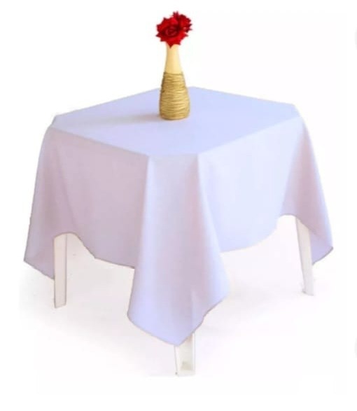 Toalha Branca  -  Jenaina Decoração e Locação 