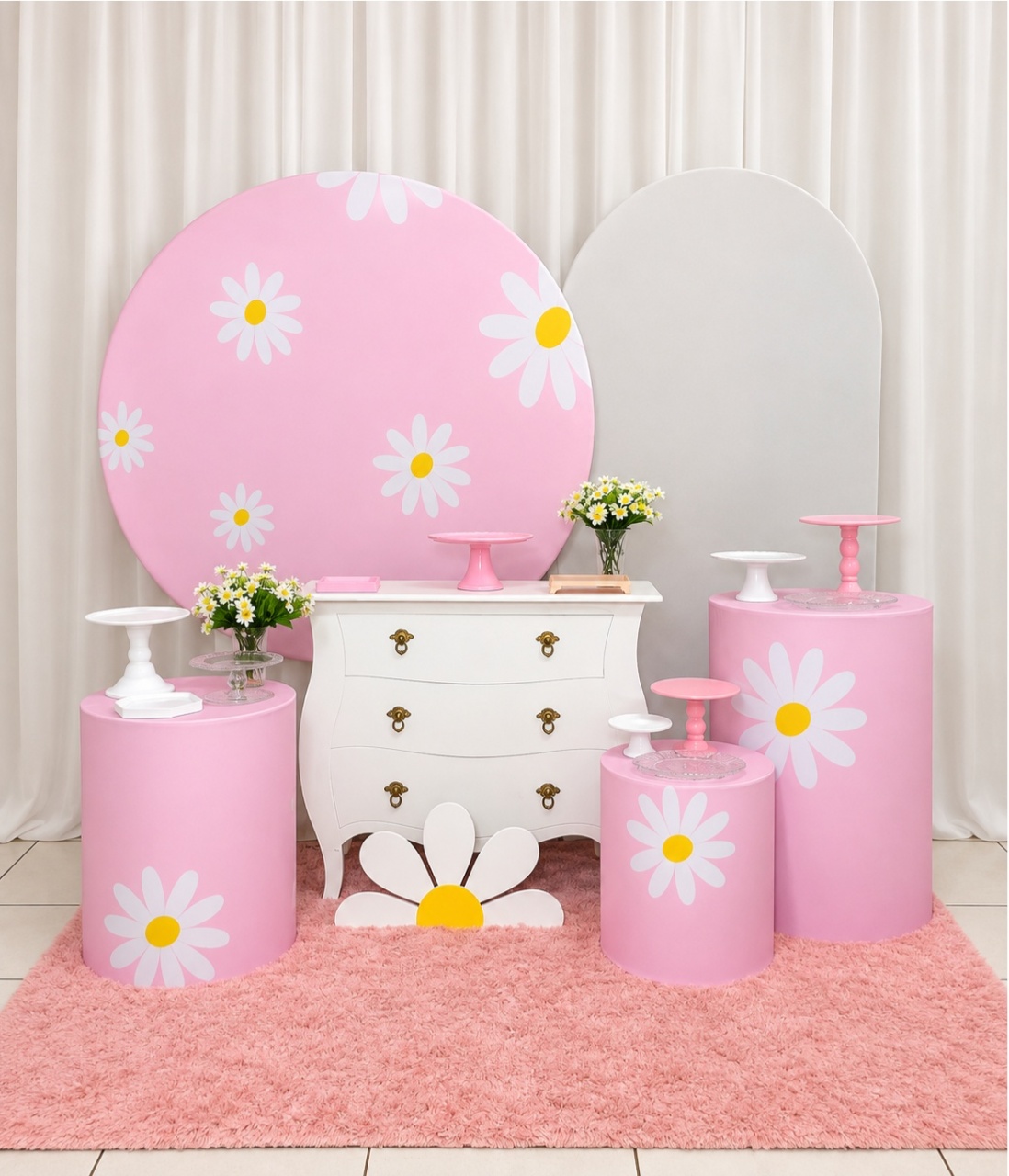 Margarida -  Jenaina Decoração e Locação 