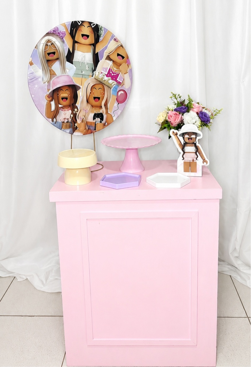 Festa Na Mesa Roblox Menina -  Jenaina Decoração e Locação 
