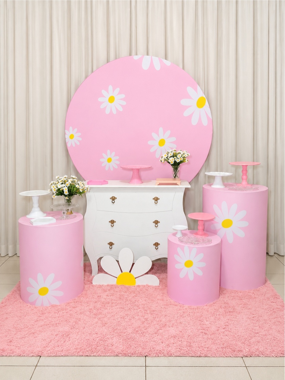 Margarida -  Jenaina Decoração e Locação 