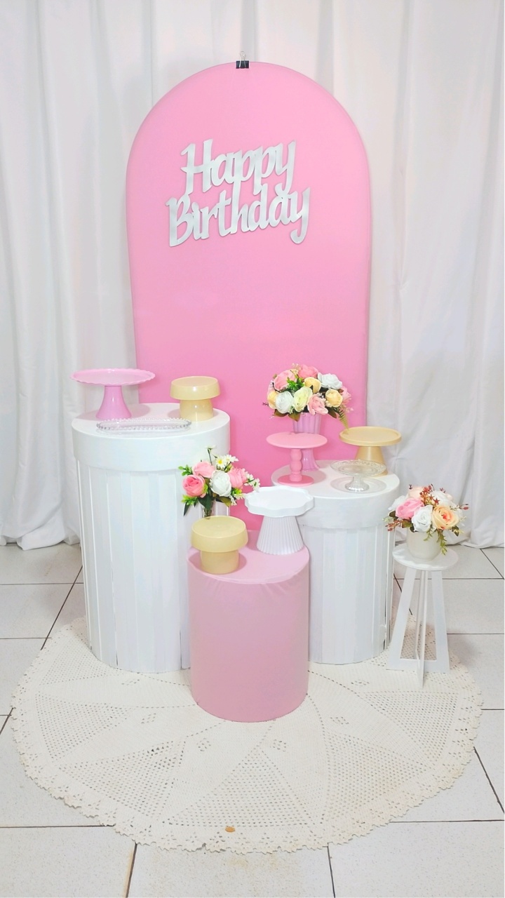 Sem Tema Rosa E Branco -  Jenaina Decoração e Locação 