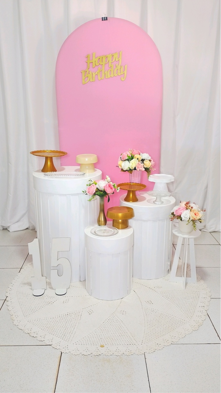 15 Anos Rosa E Branco -  Jenaina Decoração e Locação 