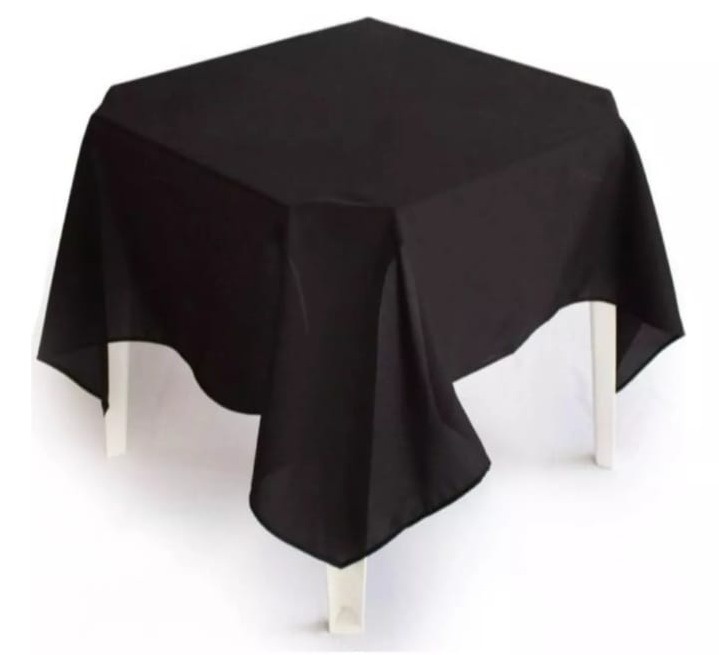 Toalha Preta  -  Jenaina Decoração e Locação 