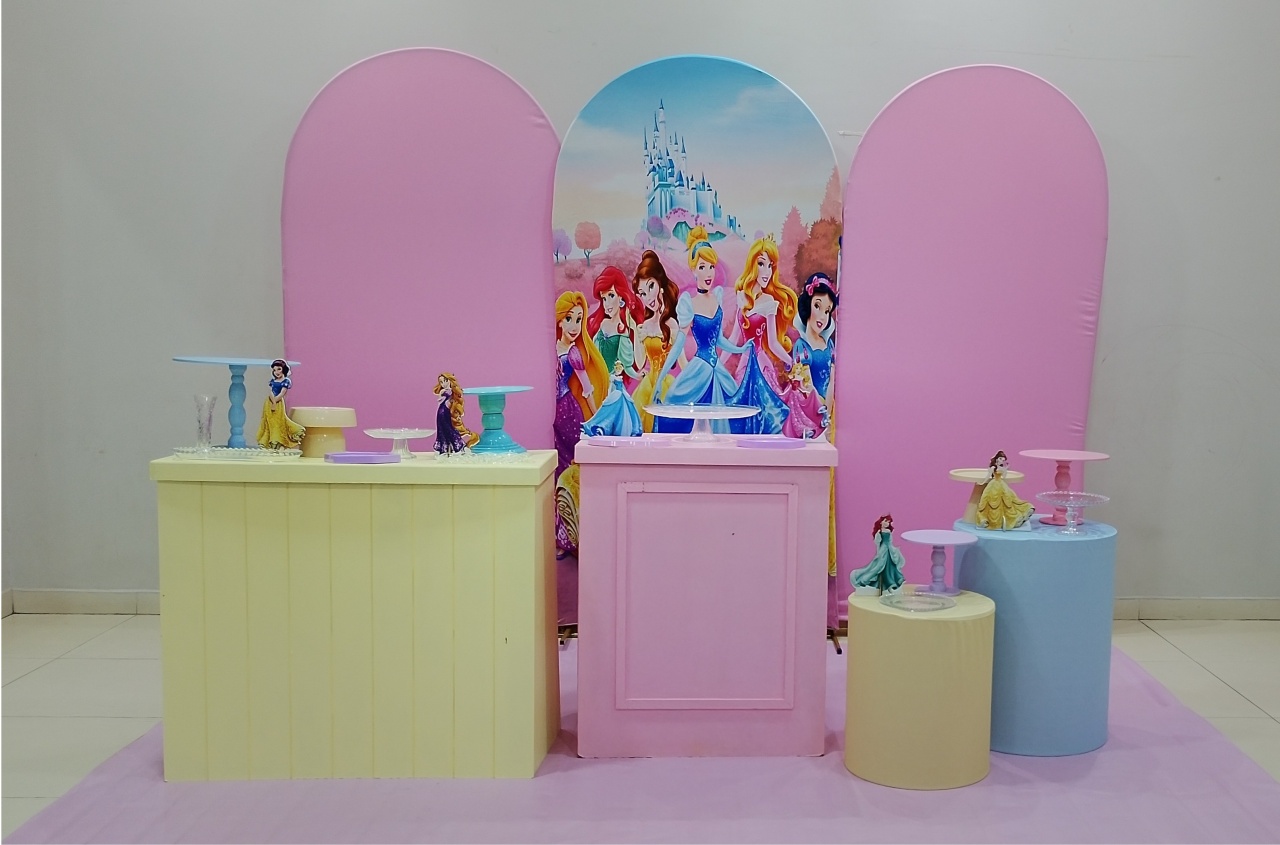 Princesas Disney Premium -  Jenaina Decoração e Locação 