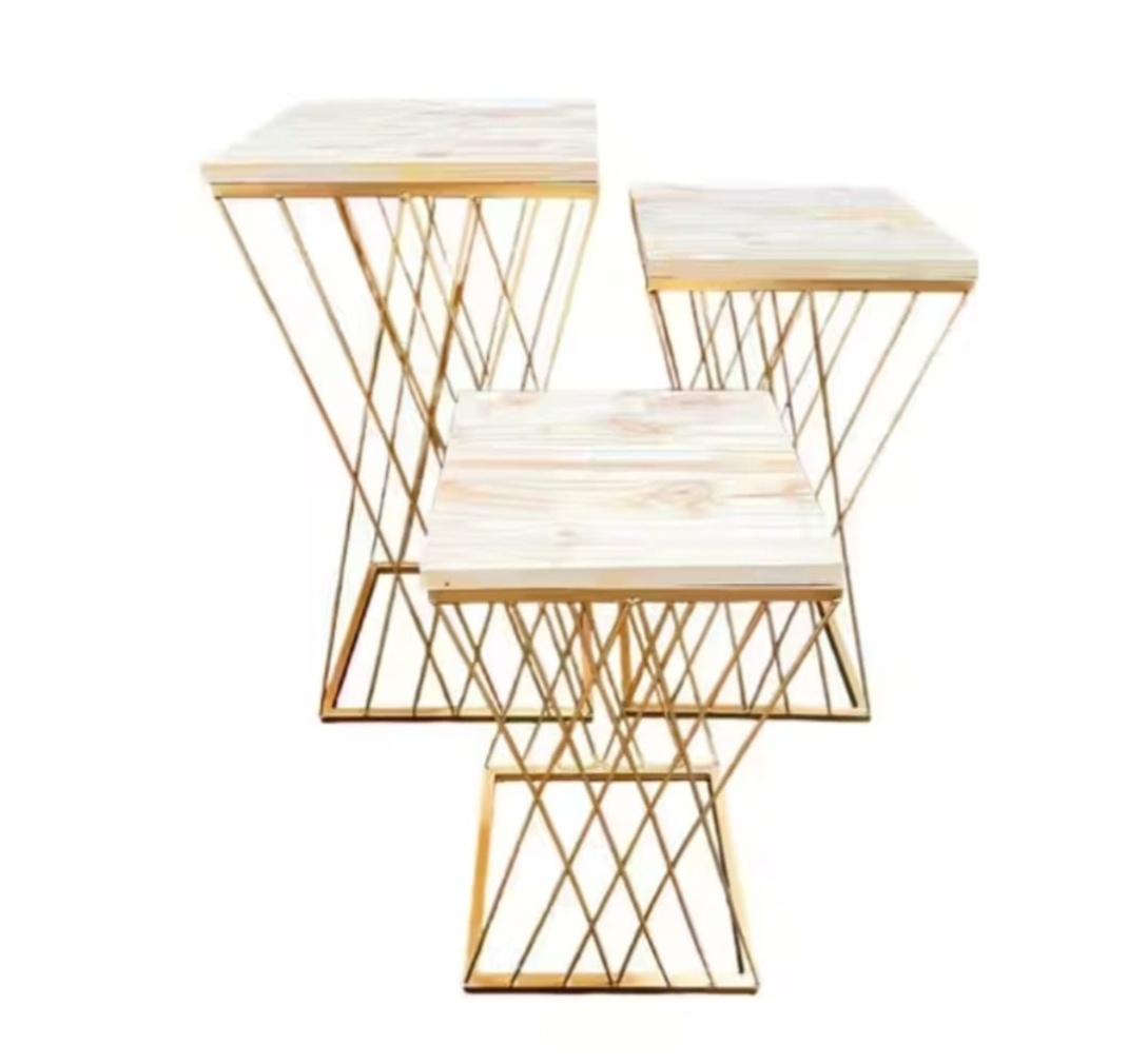 Kit Mesas Treliçada -  Jenaina Decoração e Locação 