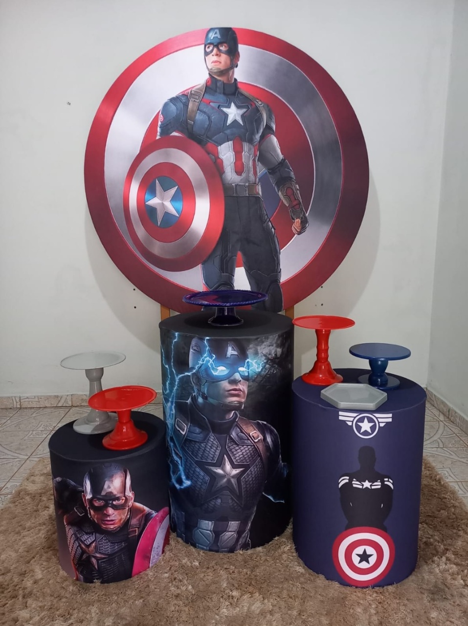 Capitão América  -  Jenaina Decoração e Locação 