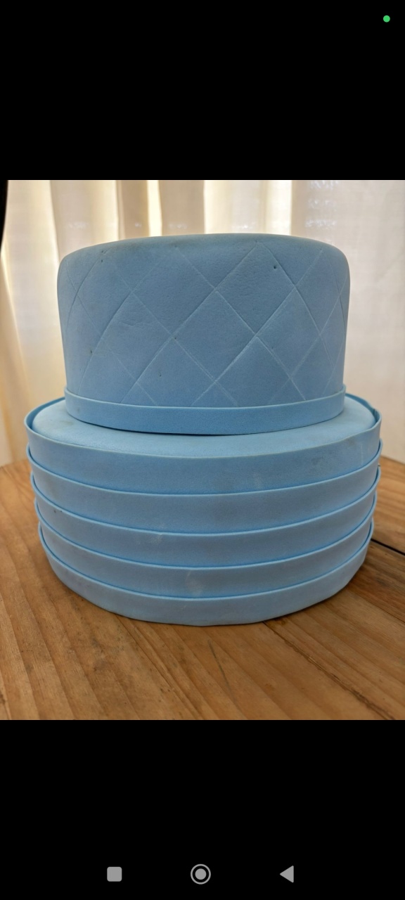 Bolo Fake de 2 Andar Azul - SIMONE DOS REIS