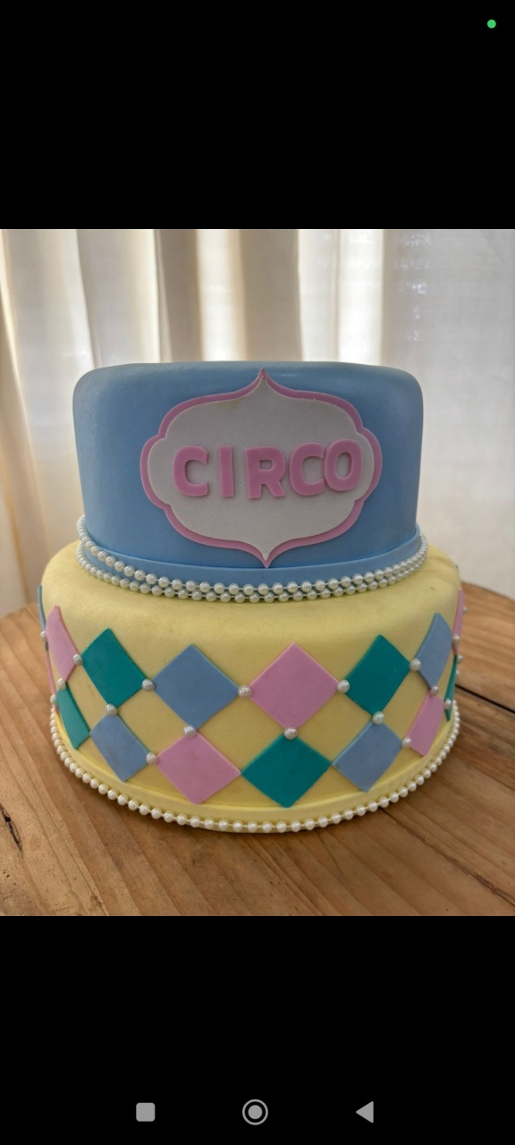 Bolo Fake 2 Andar Circo Rosa Menina - SIMONE DOS REIS