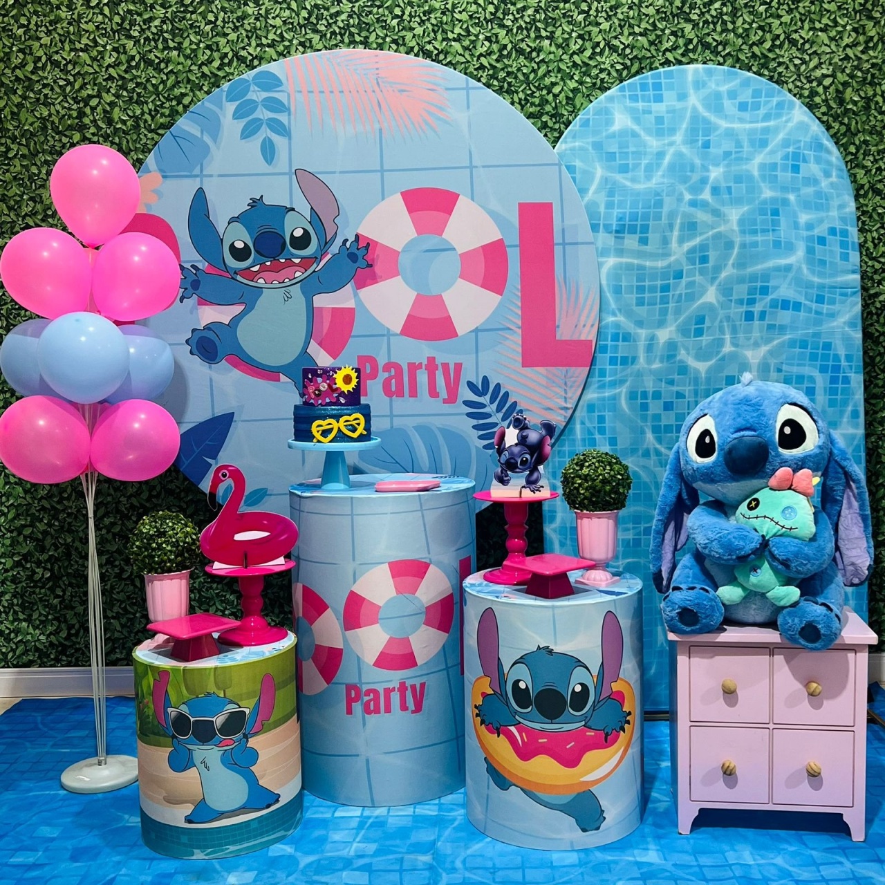 Stitch Pool Party  - Léo Borges 