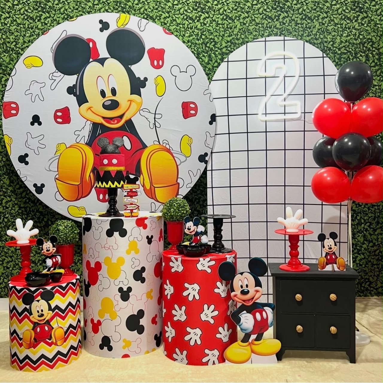Mickey Com Romano Listras - Léo Borges 