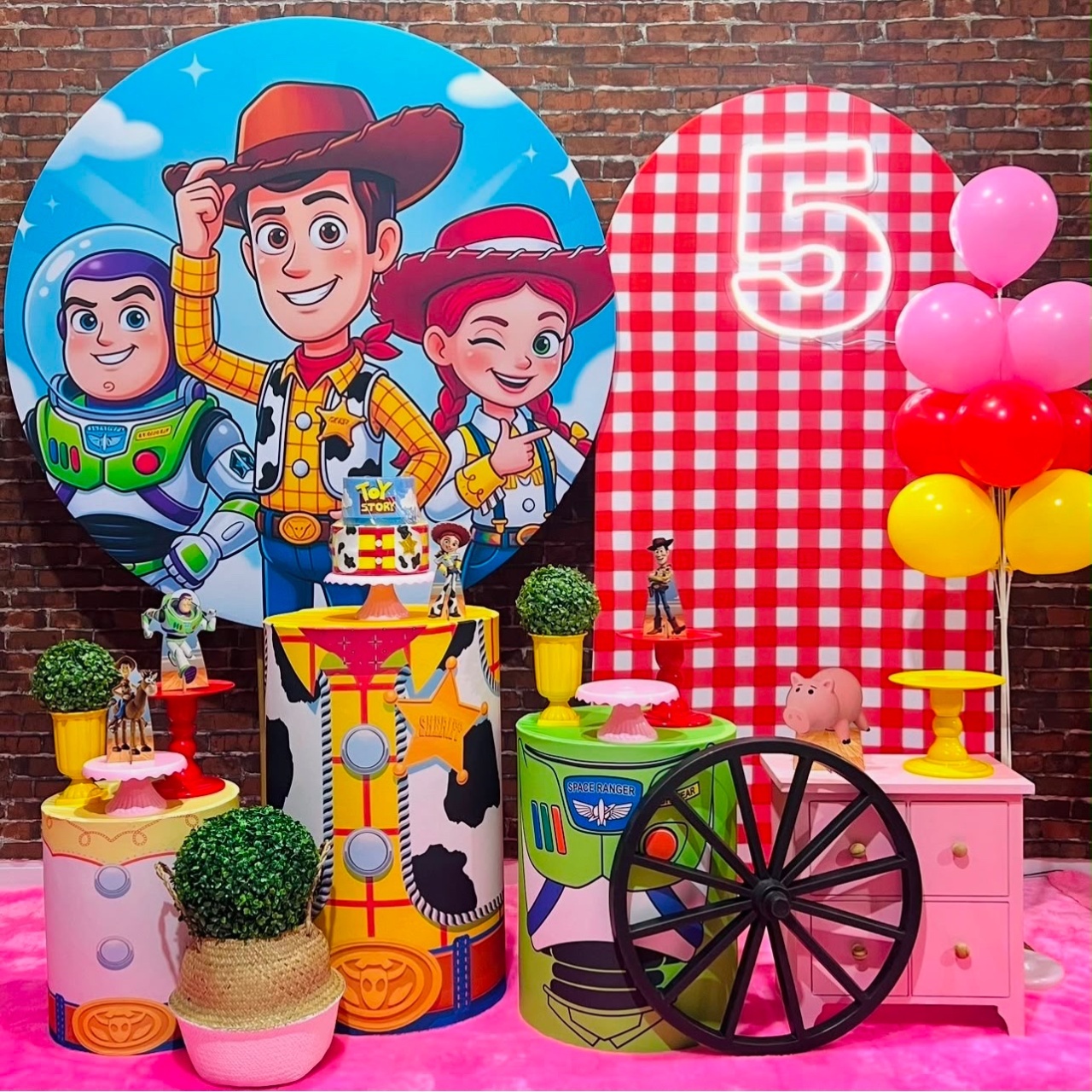 Toy Story Ii Com Romano Menina - Léo Borges 