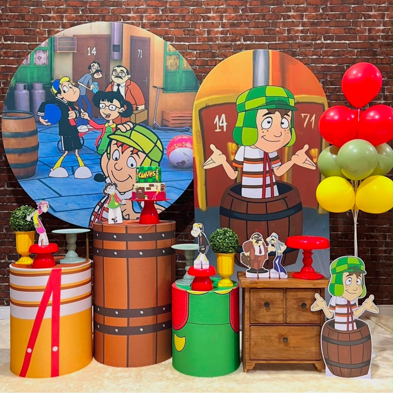 Chaves Com Romano - Léo Borges 