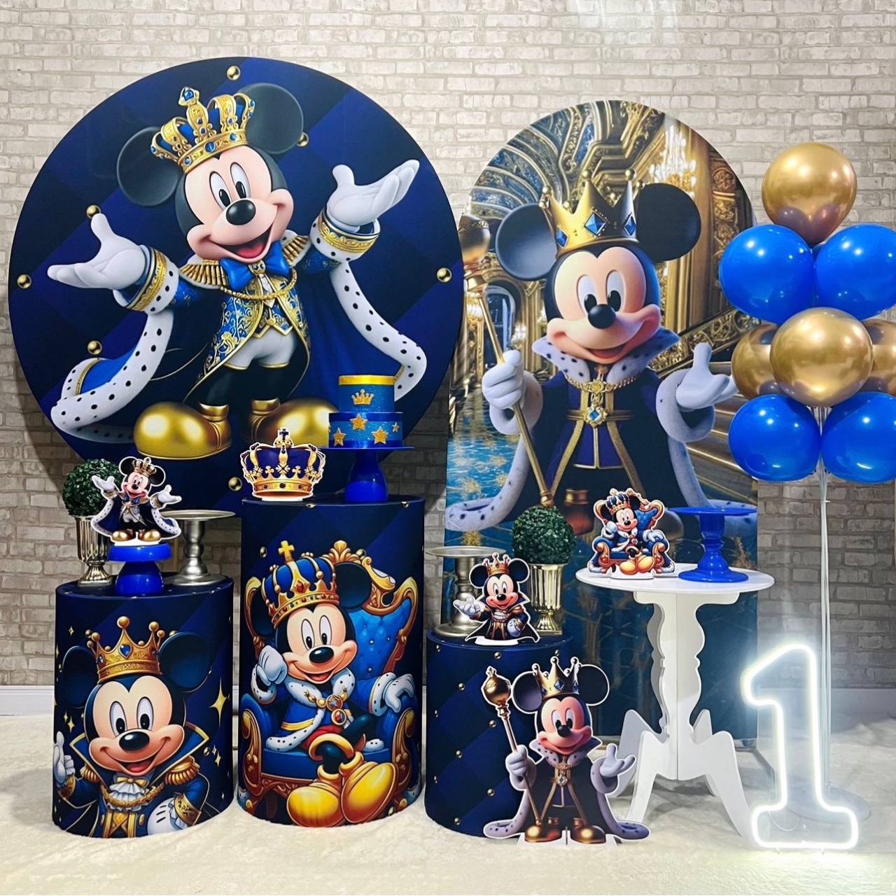 Mickey Realeza Com Romano Ii - Léo Borges 