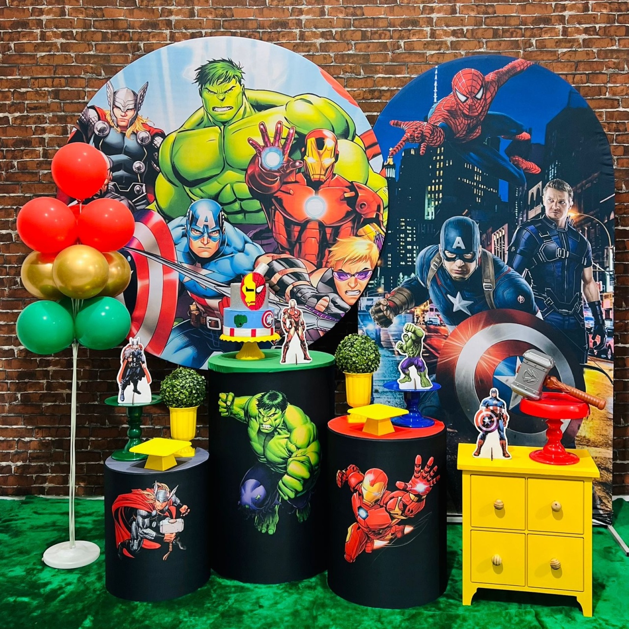 Vingadores  - Léo Borges 