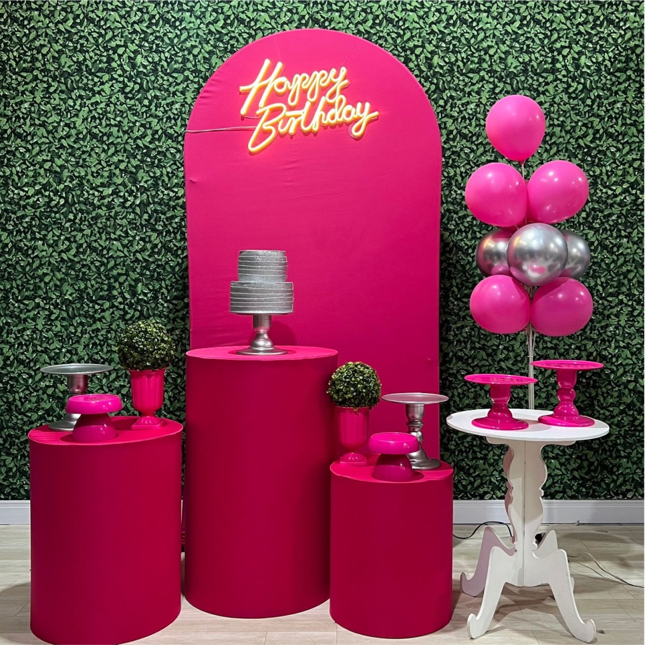 Happy Pink Romano Ii - Léo Borges 