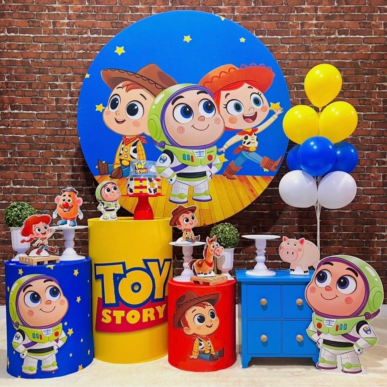Toy Story Baby Com Romano - Léo Borges 