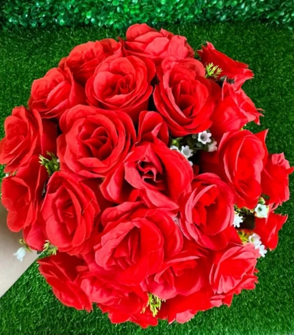 Buque de Flor Vermelha - Gê Locação 