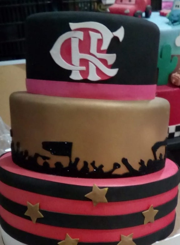 Bolo Facke Flamengo - Gê Locação 