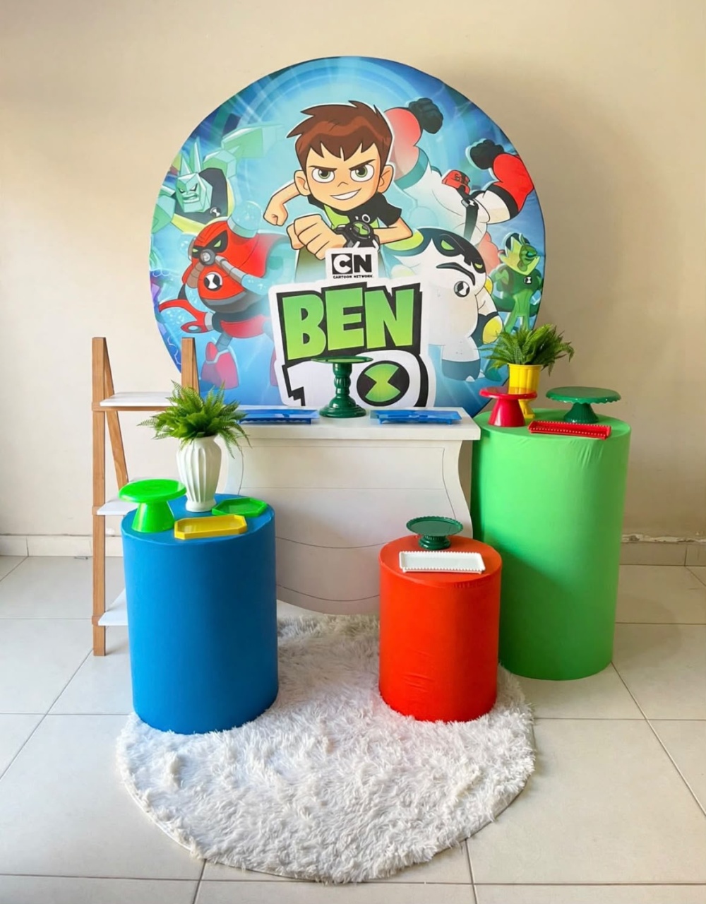 Ben 10 Medio Kit 1 Básico - Gê Locação 