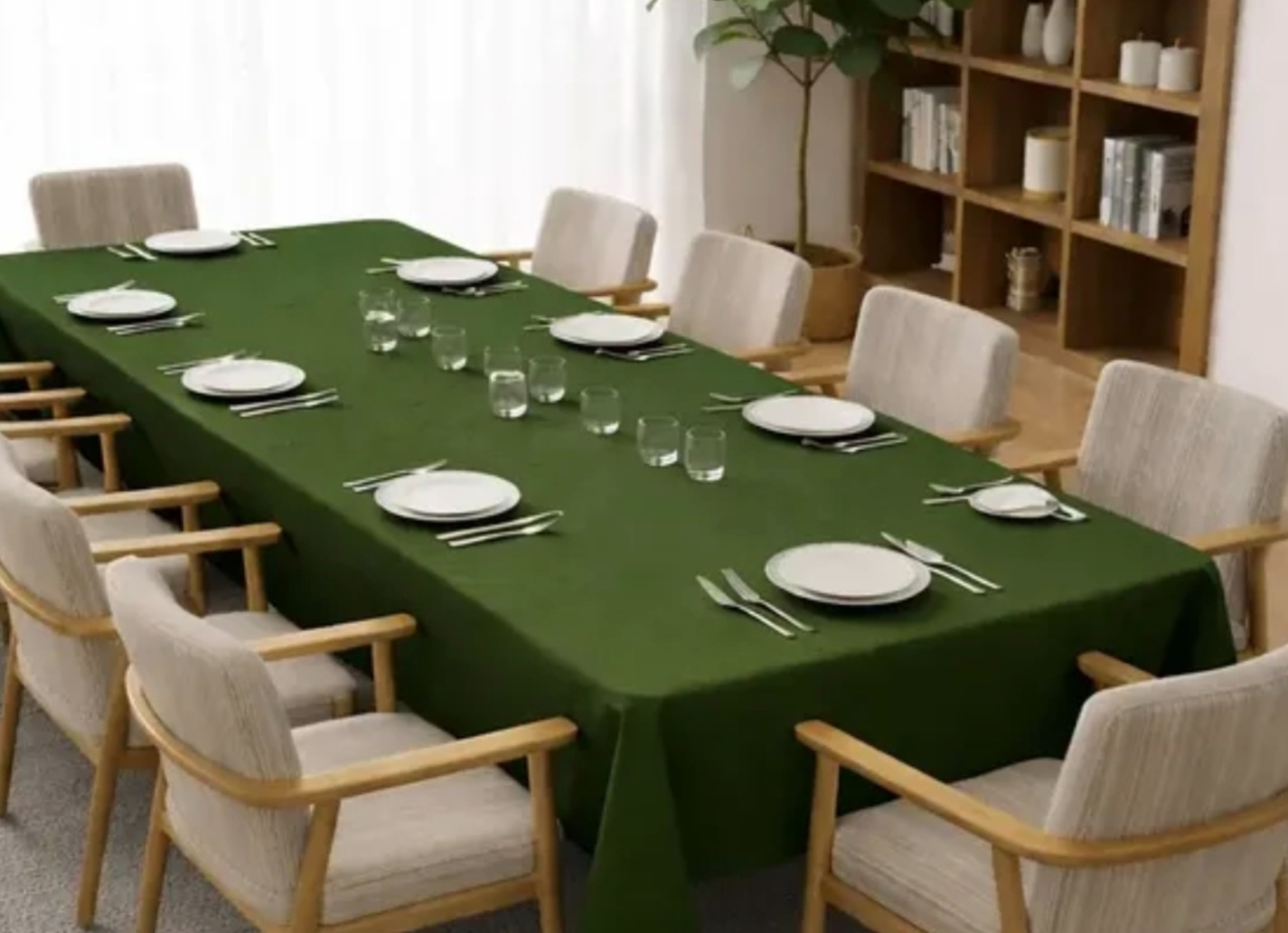 Toalha Pranchão Verde Musgo 3.80X2.60 - Lis Mesa Posta catálogo, casamentos e festas em geral