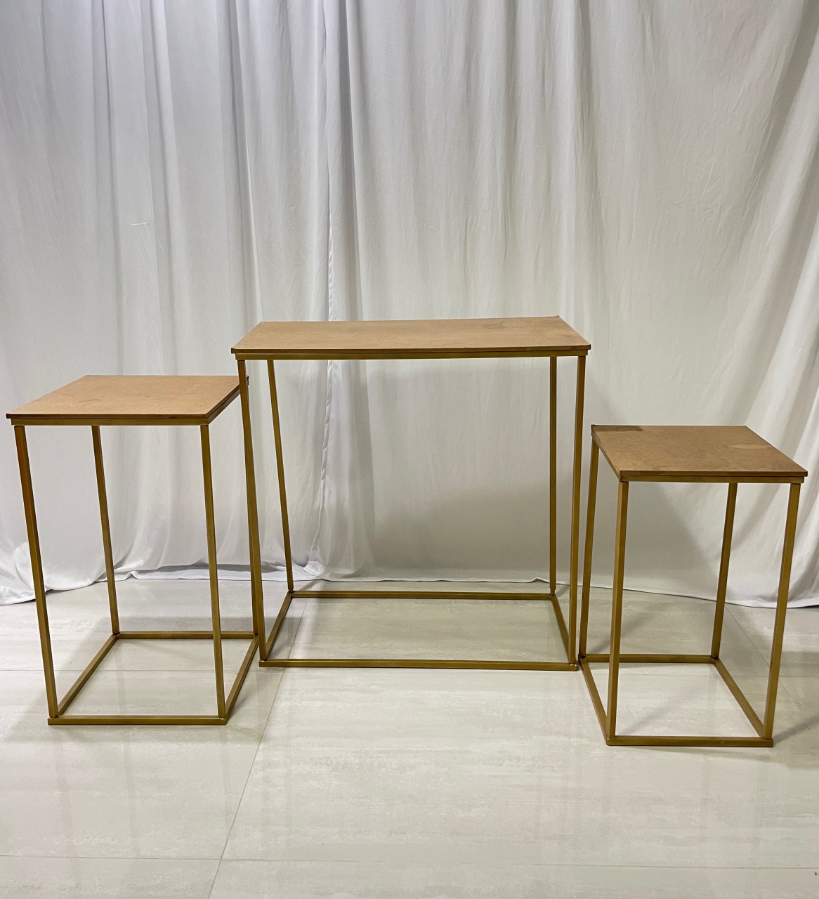 Trio Mesa Quadrada Dourada  - Girassolfestas