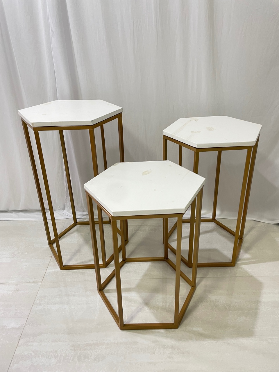 Trio Mesa Sextavada Dourada  - Girassolfestas