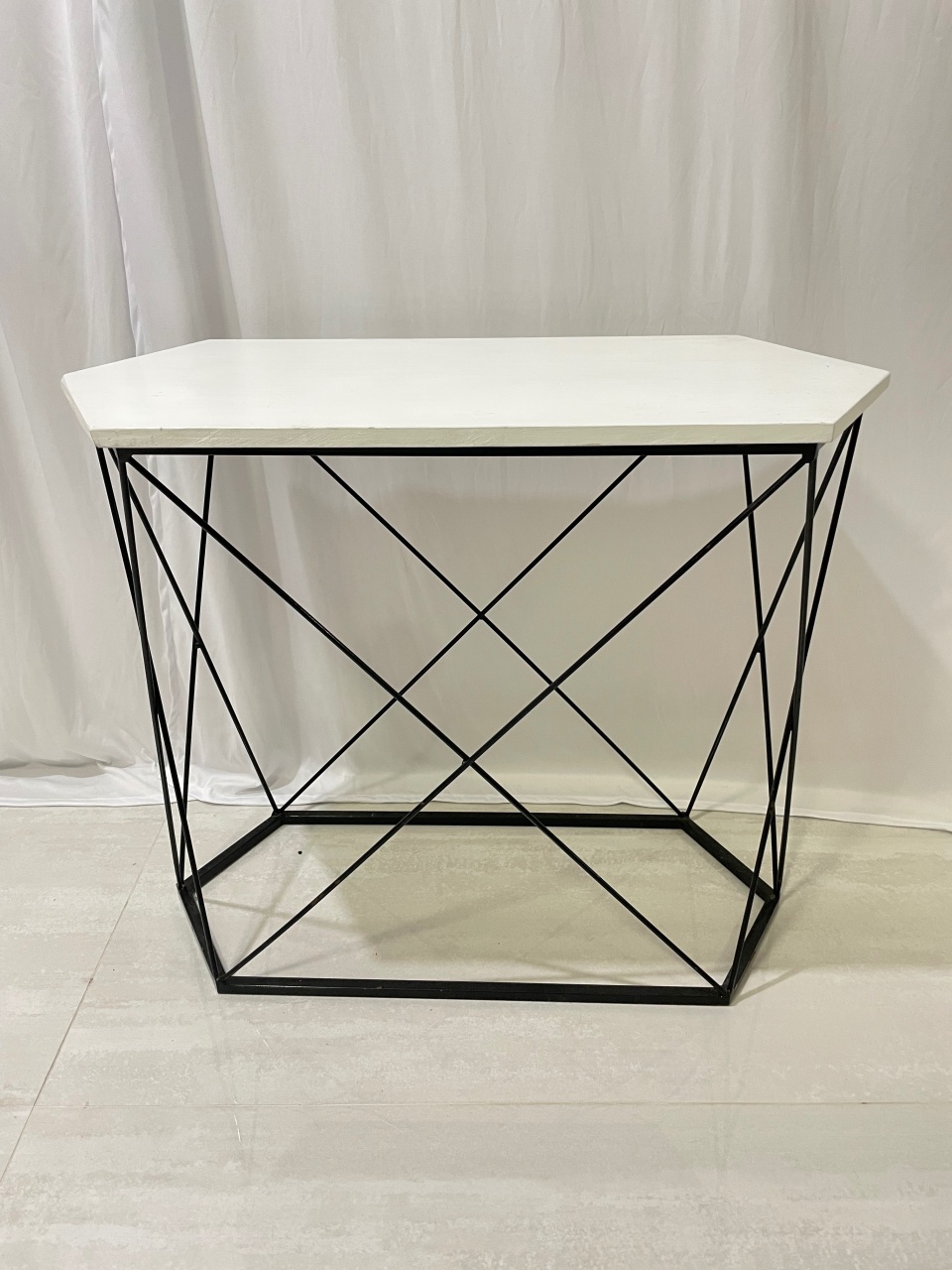 Mesa Preta Tampo Branco  - Girassolfestas
