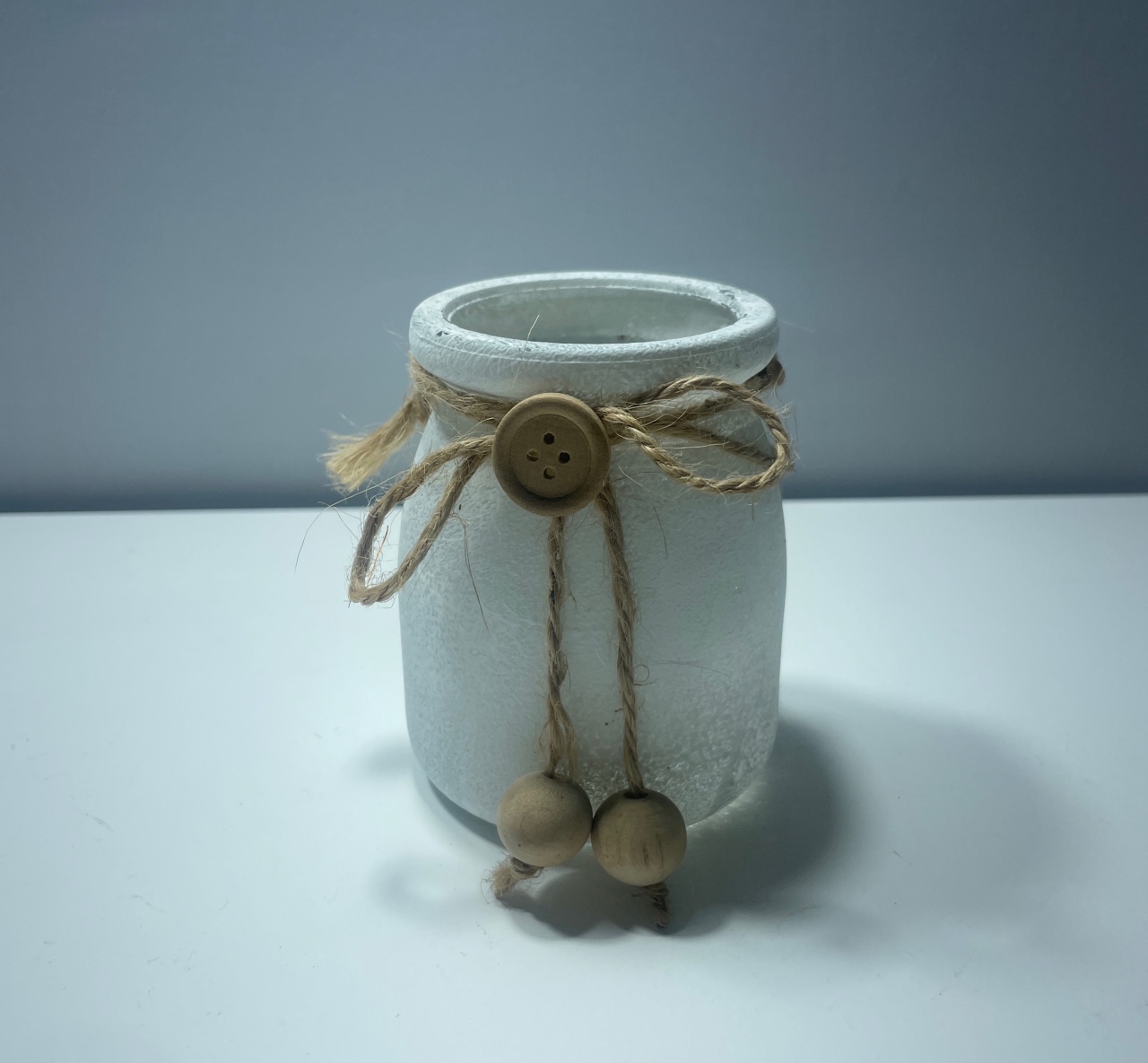 Mini Vaso Branco Com Botão E Corda  - Girassolfestas