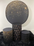 Preto Com Dourado Geométrico  - imagem 1