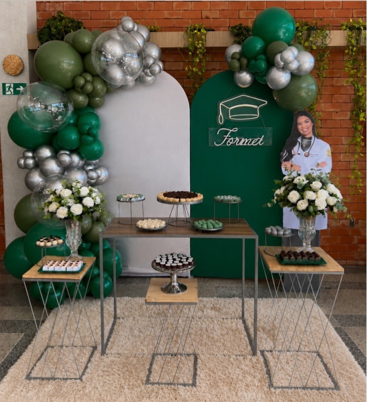 Formatura Verde E Prata Com Balões - Mary festas 