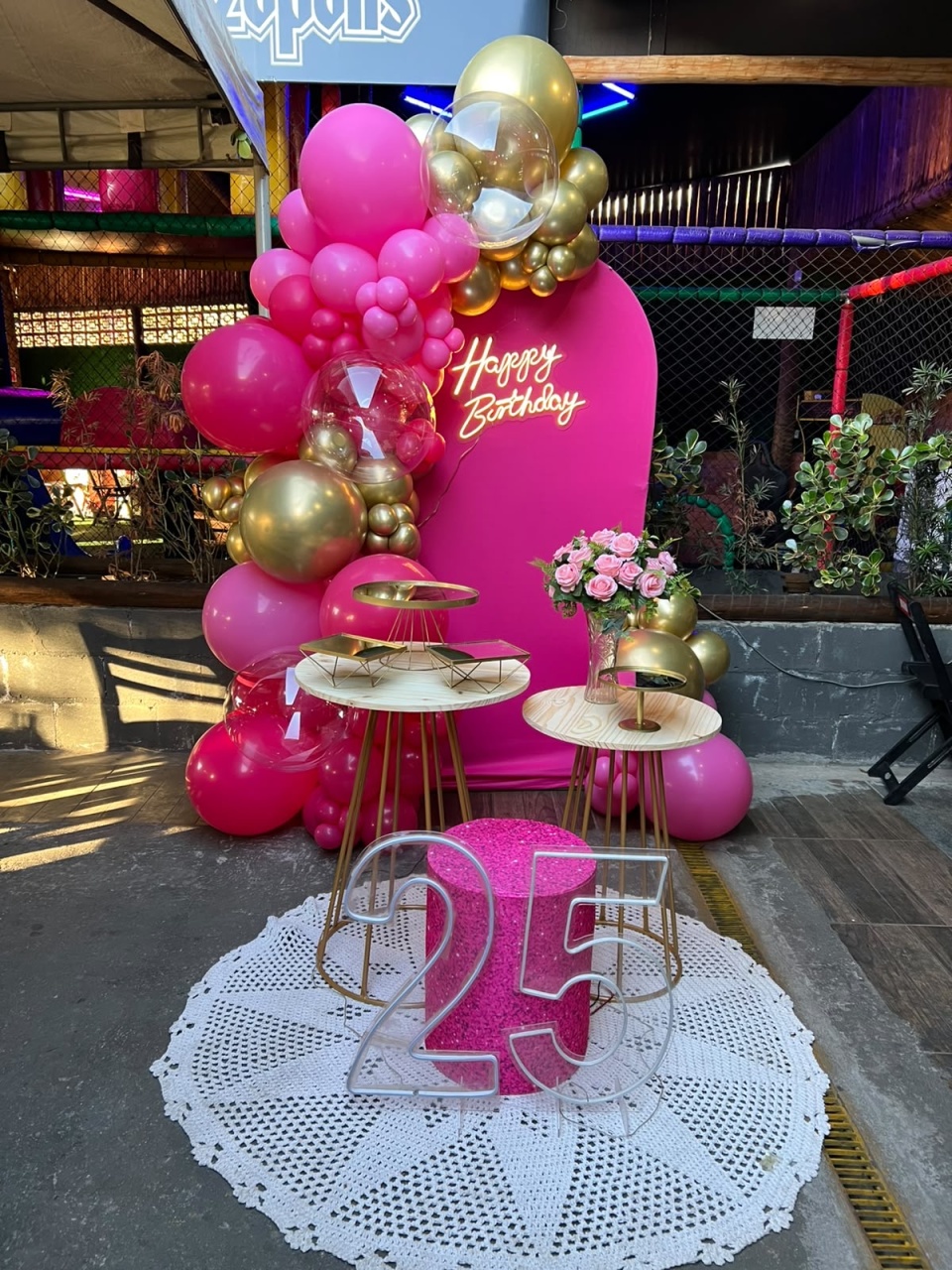 Dec Pink C Dourado Decoração Com Balões - Mary festas 