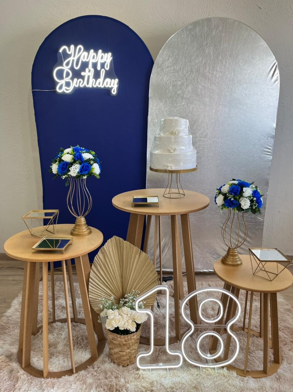 Decoração Azul / Prata (Mesa Redonda) - Ph Pegue e Monte