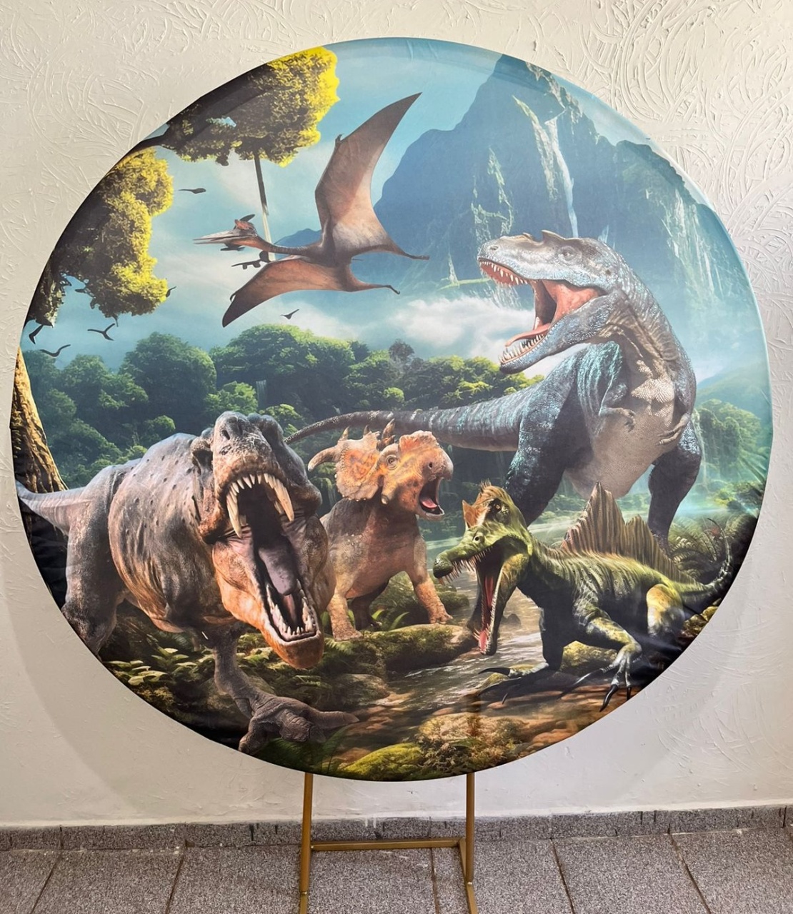Capa Painel Redondo 1,50 Dinossauro - Ph Pegue e Monte