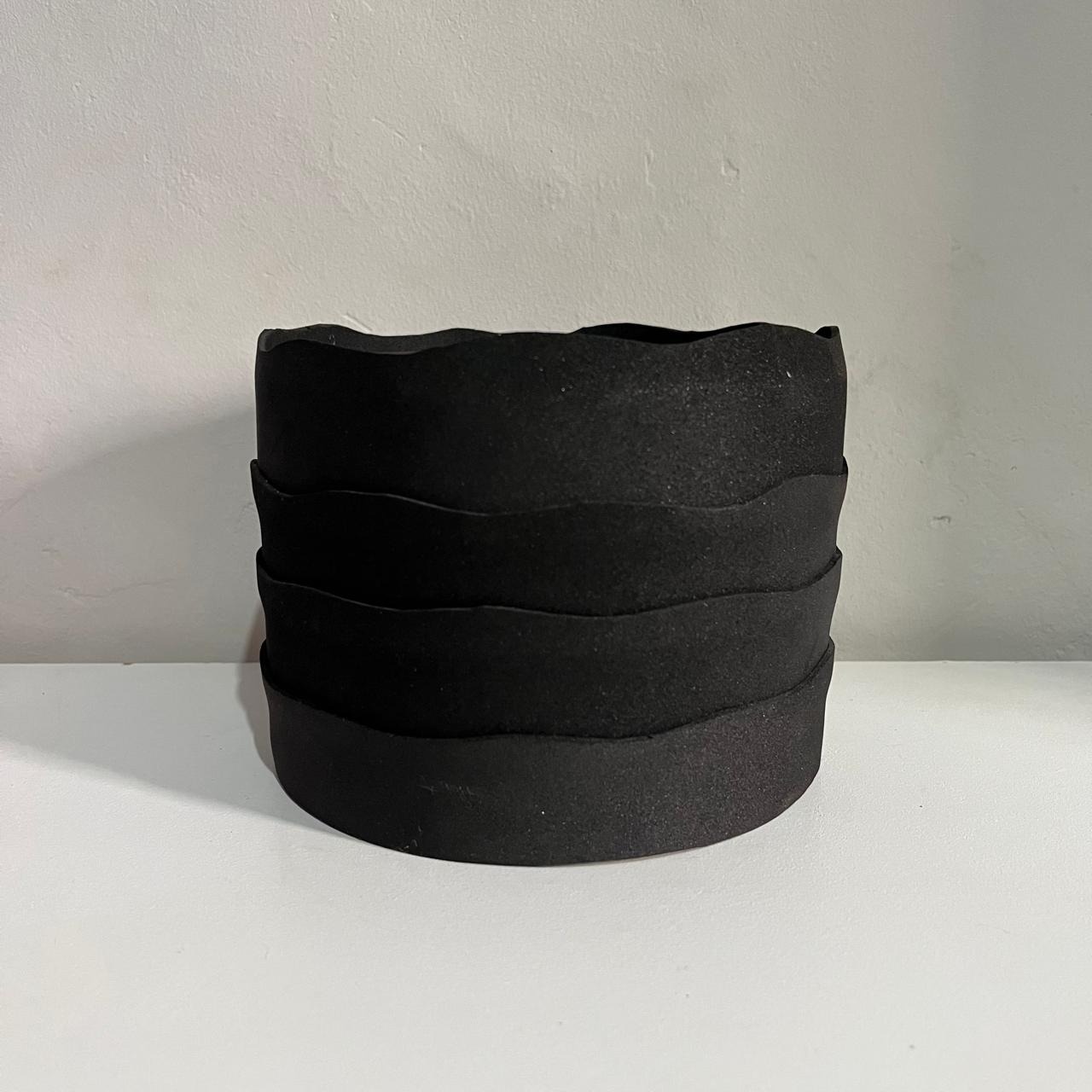 Bolo Preto Liso Mini - Ph Pegue e Monte