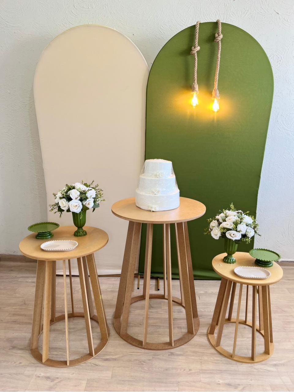 Decoração Verde Oliva/Nude (Mesa Redonda) - Ph Pegue e Monte